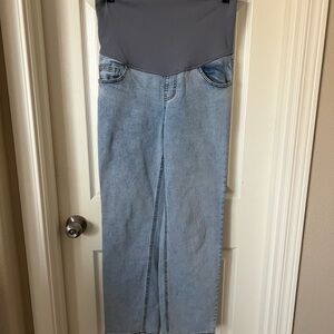 Women's Light Blue Maternity Jeans